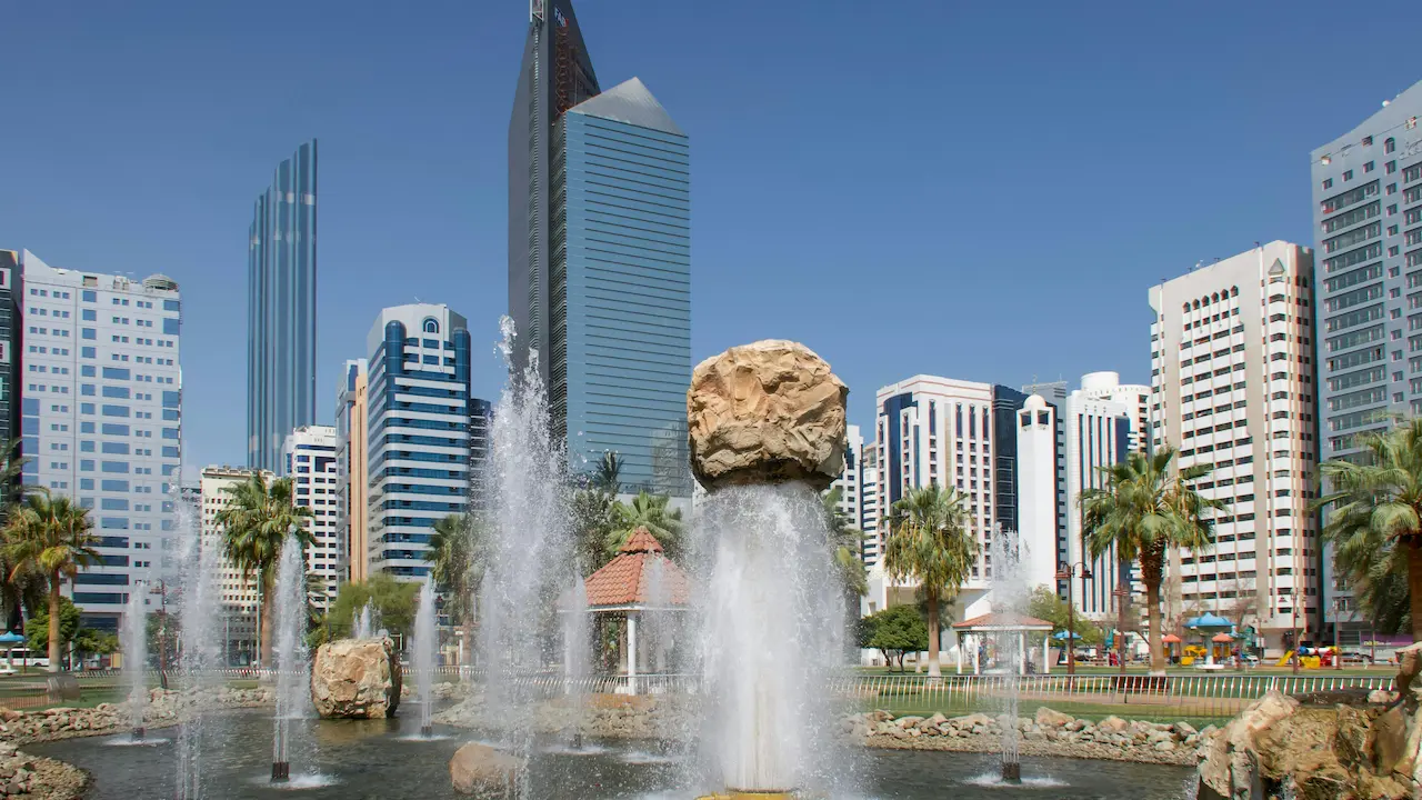 urban design with a focus on Abu Dhabi’s cityscape and planning