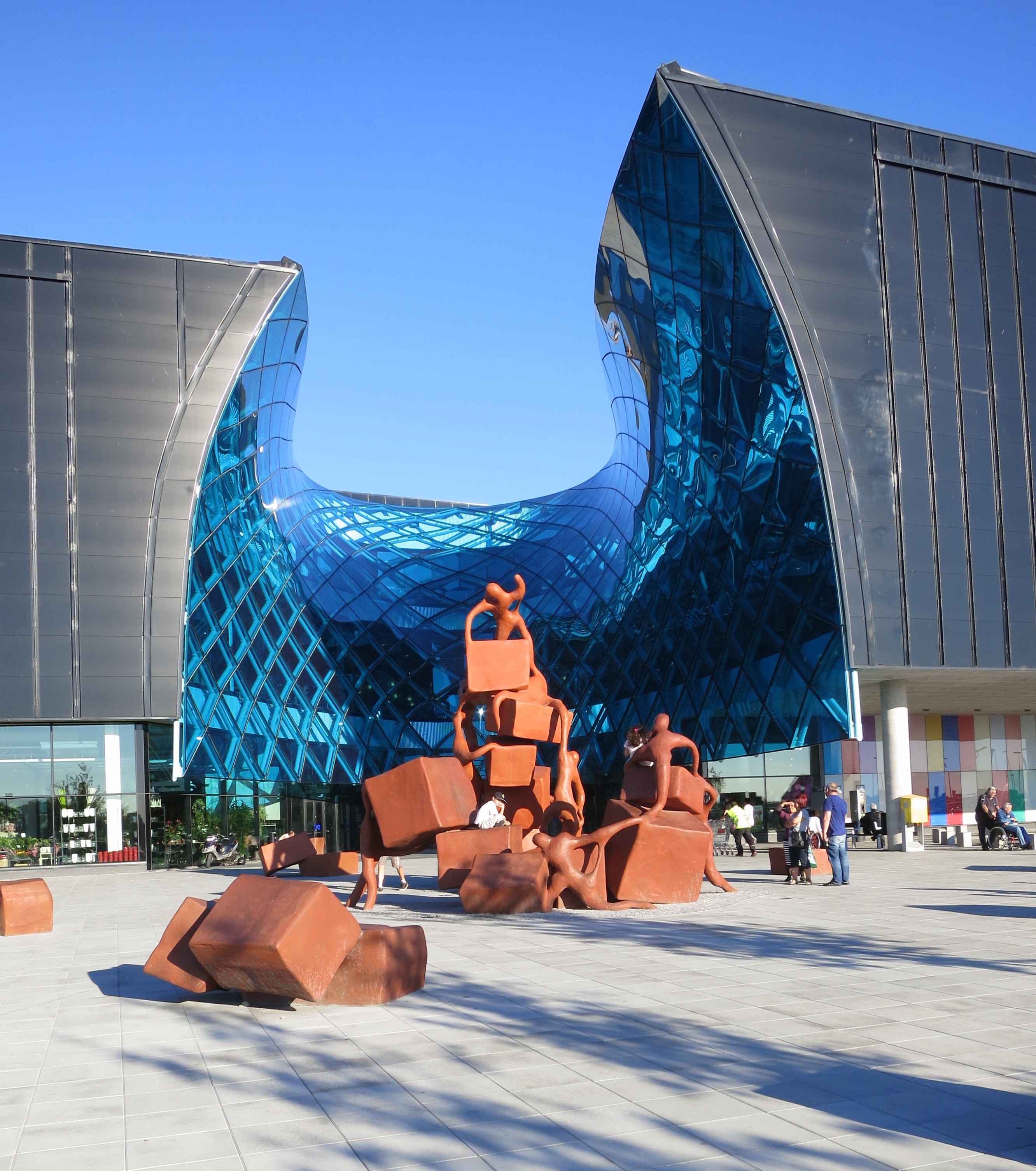 Emporia Shopping Center in Sweden featuring parametric design and rippling glass facade.